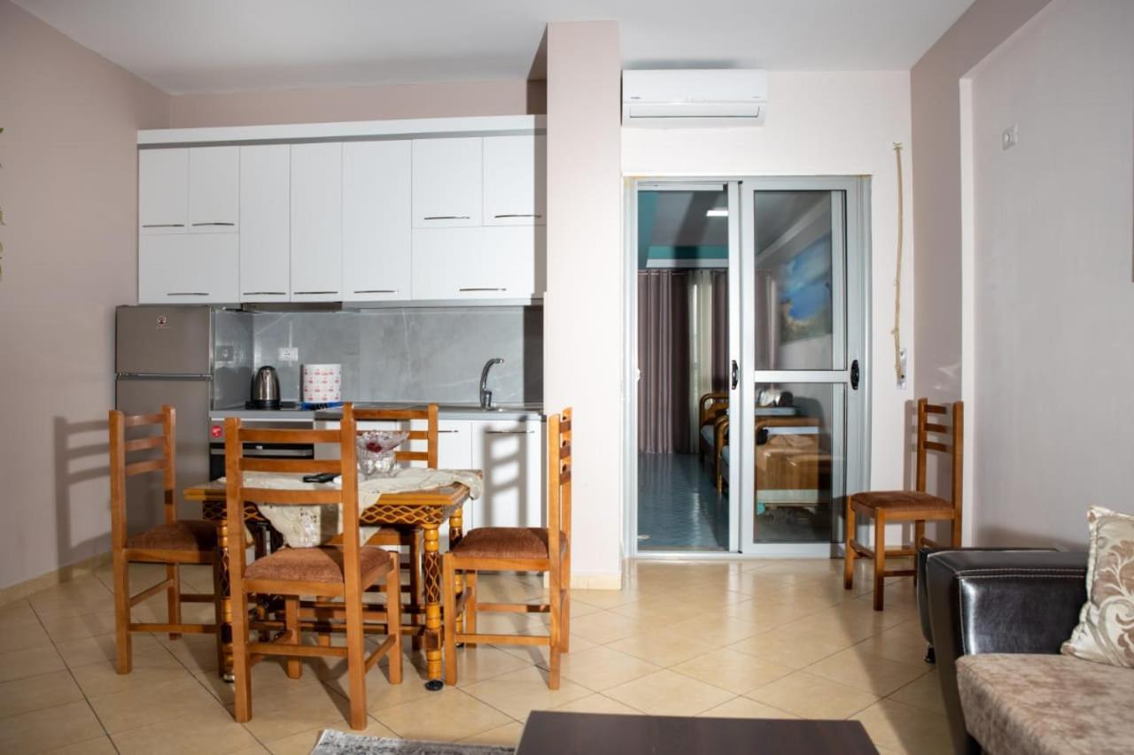 Colombo'S Apartment Влёра Экстерьер фото